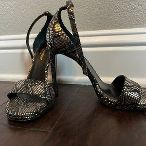 SAINT LAURENT SNAKESKIN HEEL BLACK AND GOLD